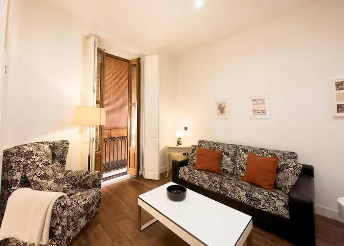 Market - Queen Square - Mid-term * Valencia