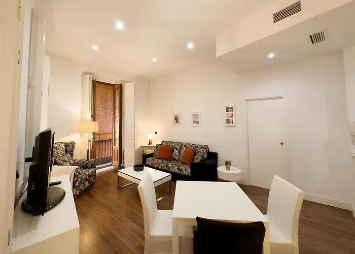 Apartment Market - Queen Square - Mid-term