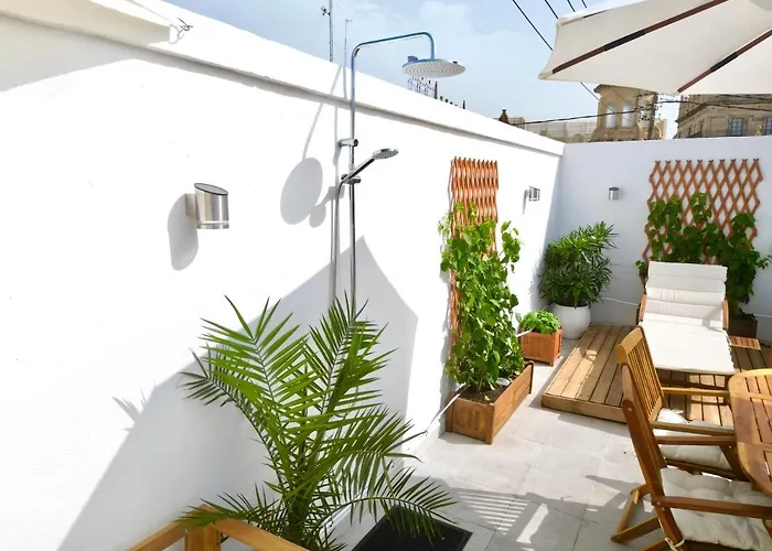 Luxury Center Lejlighed