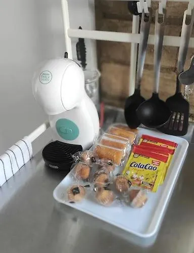 Апартаменты Precioso Con A/a En Ruzafa Con Terracita Privada Y Acceso A Un Jardin, 2-3 Personas