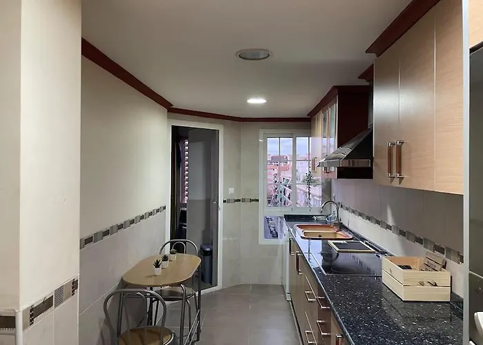 Precioso Junto Al Centro Con Garaje * Valencia