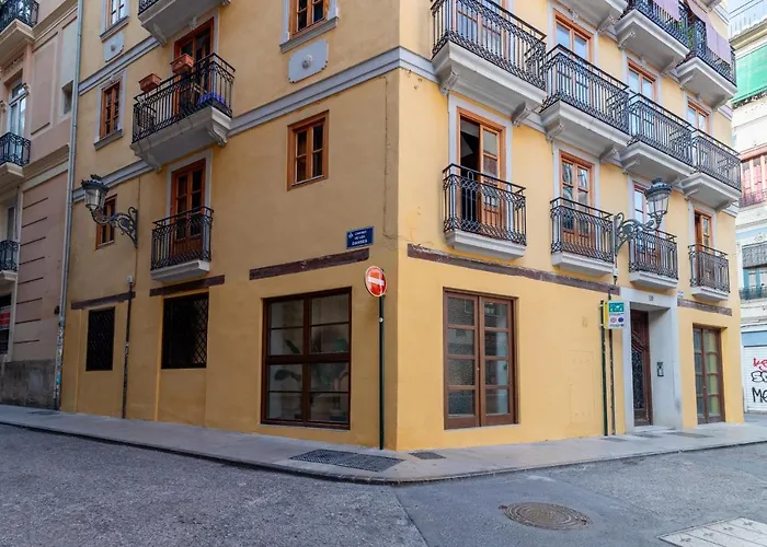 Apartup Market Square * Valence