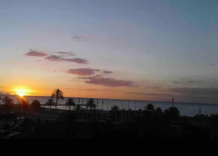 Precioso Con Vistas Al Mar. Piscina. Valencie