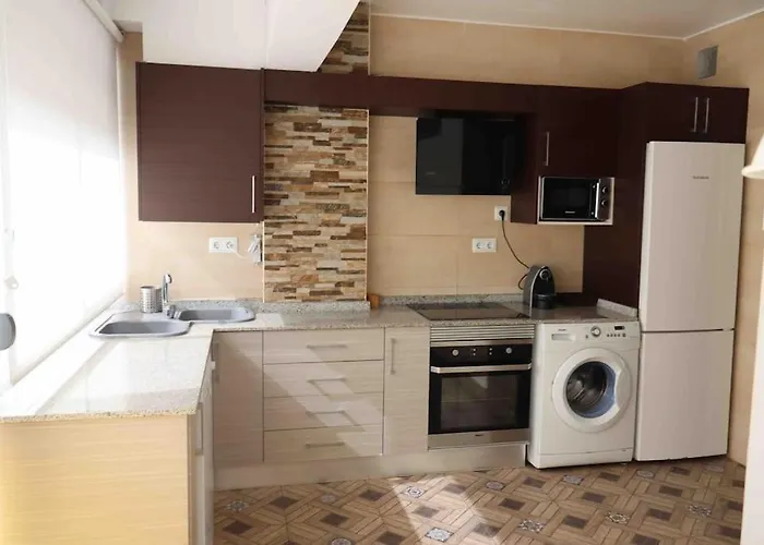 Apartmán Precioso Con Vistas Al Mar. Piscina. *