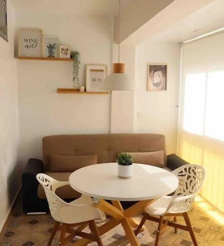 Apartmán Precioso Con Vistas Al Mar. Piscina. *