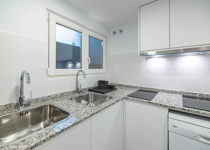 Residencia Universitaria Trinitarios 公寓 *