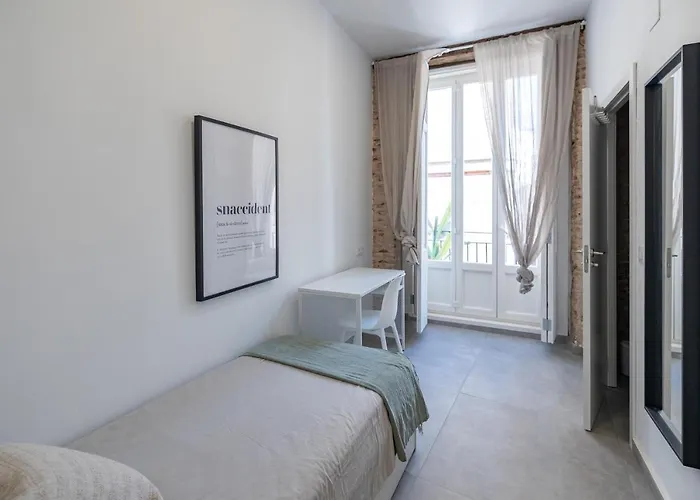 Residencia Universitaria Trinitarios 公寓