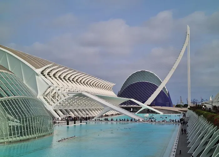 Hlius Brand New فالنسيا