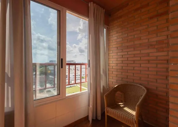 15 Min. Metro Ride To The Center * 瓦伦西亚