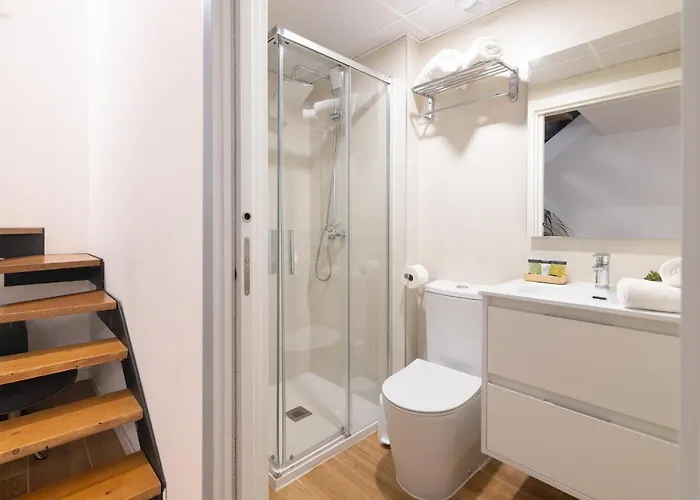 Dormforyou Alameda 12 *