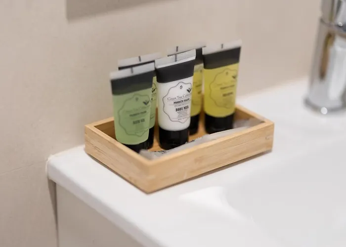 Dormforyou Alameda 12 *