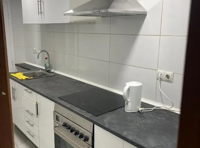 Δωμάτια σε οικογενειακή κατοικία Habitacion Privada Workstay