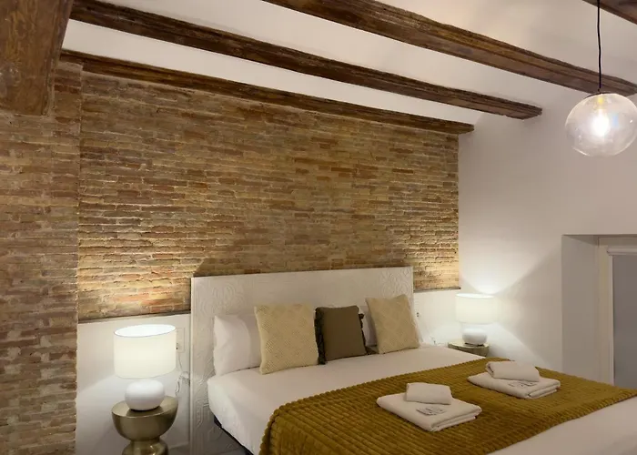 Market - Ciutat Vella, Exclusively For Families - Mid-term 아파트