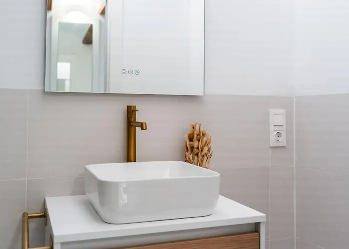 아파트 Market - Ciutat Vella, Exclusively For Families - Mid-term