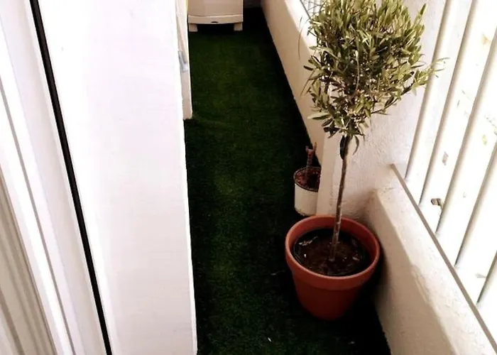 Náutico Junto A La Playa Malvarrosa Valencia