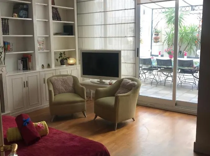 Couette-café Papillon Valence