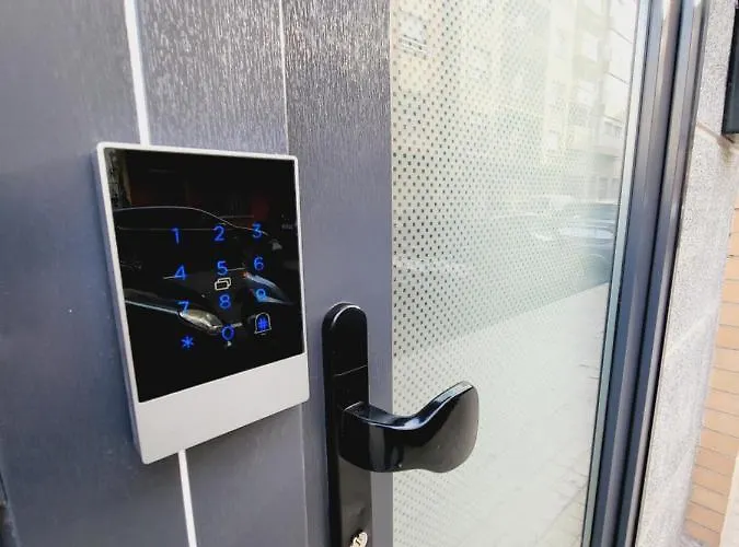 Ξενοδοχείο με διαμερίσματα Carbonell 1 4*