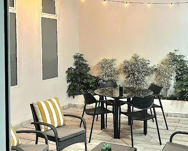 Διαμέρισμα New! Renovated, Centrally Located, Private Entrance, Terrace Βαλένθια