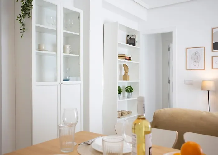 شقة Singularstays Campanar *