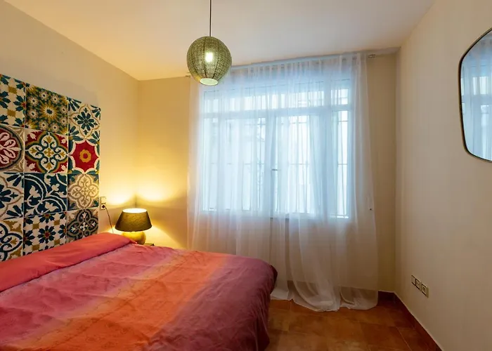 Cozy Near The Center, Torres De Serrano Apartment *