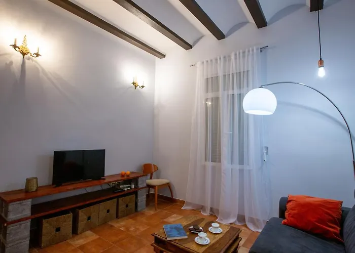 Cozy Near The Center, Torres De Serrano Apartment Valencia
