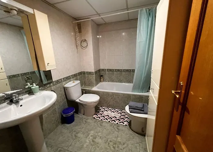 아파트 Piso Completo Cerca De La Estacion Del Ave *