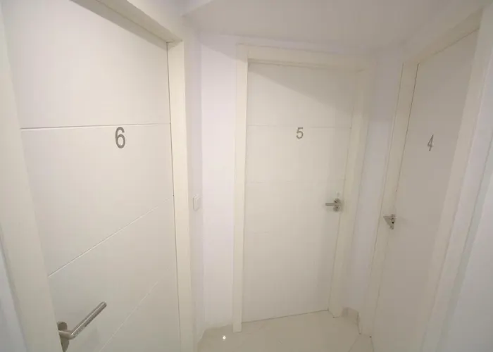 Privadas A Un Paso De Ruzafa 게스트하우스 발렌시아