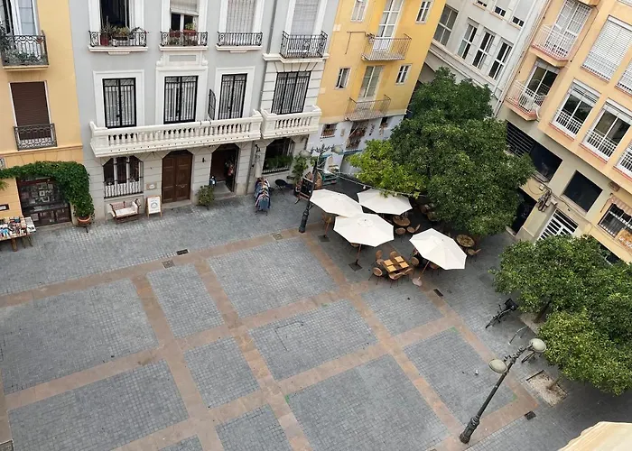 Διαμέρισμα Singularstays Reina Ii *