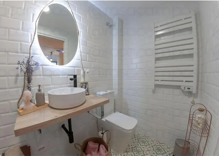 Ra - Stylish Loft - Walk To The Of