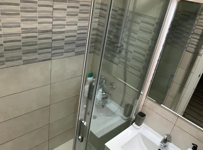 Piso Tranquilo Y Luminoso En Valencia