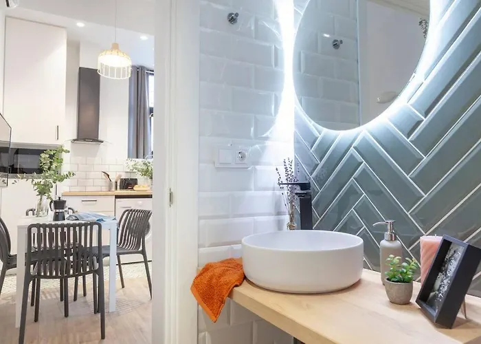 Al5 Seaside Bliss-stylish Loft Steps From Malvarrosa