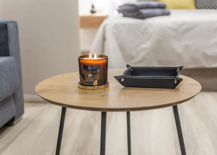 Deluxe - Aiora Βαλένθια