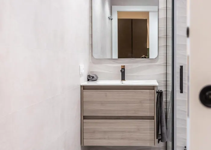 Deluxe - Aiora * Βαλένθια