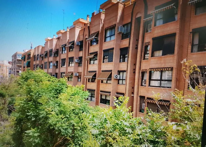 Cerca De La Playa Y Ciudad De Ciencias Apartment *