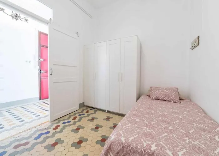 Piso Visitacion شقة *