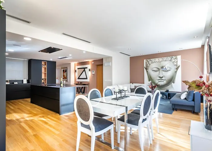 Central Market Lux *