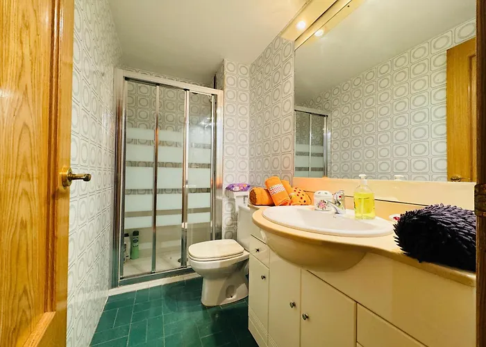 Blasco Ibanez Double With Private Bathroom In Shared * Valensiya