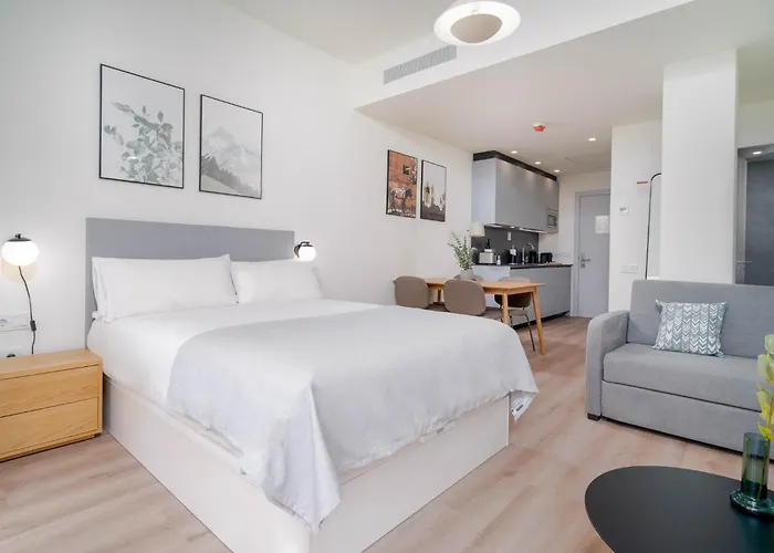 Limehome Carrer De Sant Jacint فالنسيا