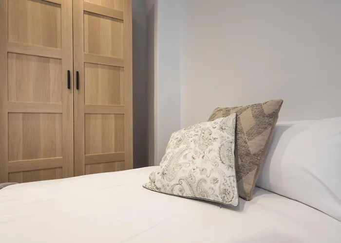 Florit Flats - The Patraix * Βαλένθια