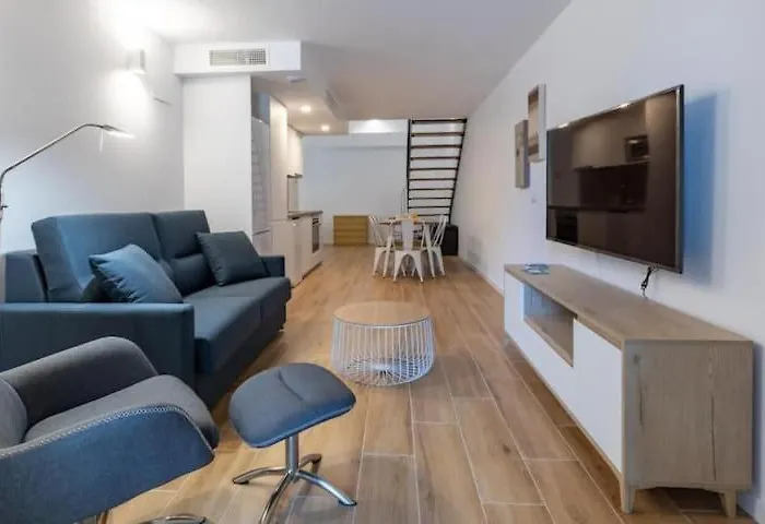 Duplex 6 Pax 2 Bth, Excelent Area Luxor *