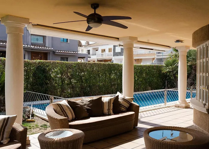 Experience Luxury Puig Val Con Piscina Villa *