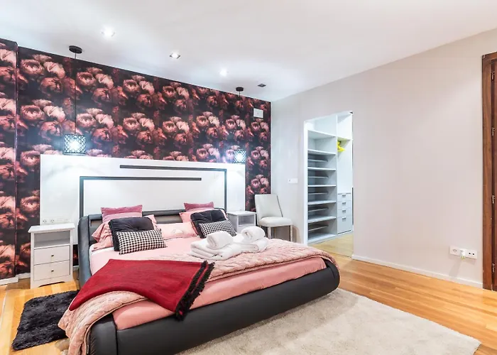 Central Market Lux *