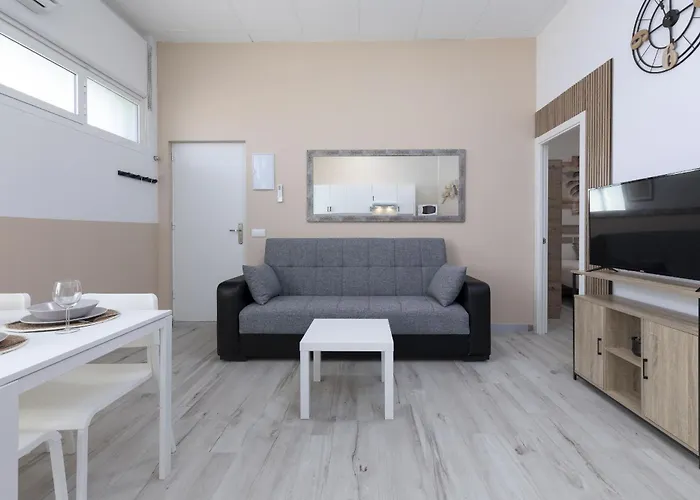 Malvarrosa Arenas Access