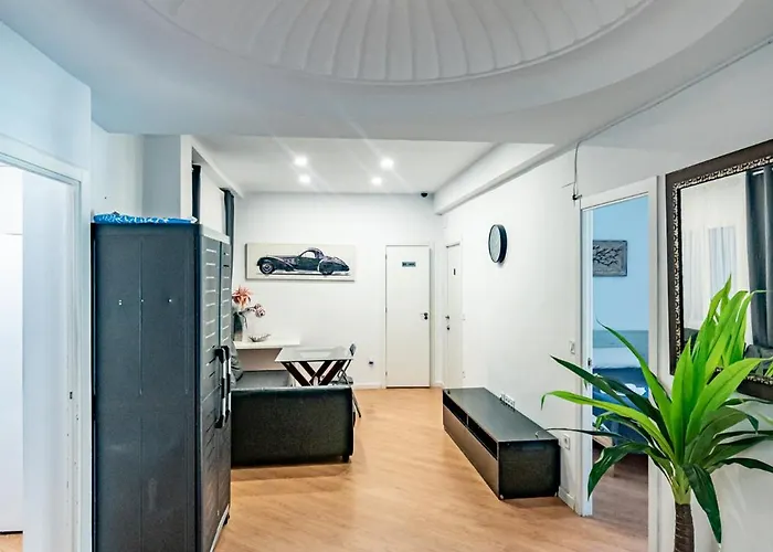 Πανσιόν Versus