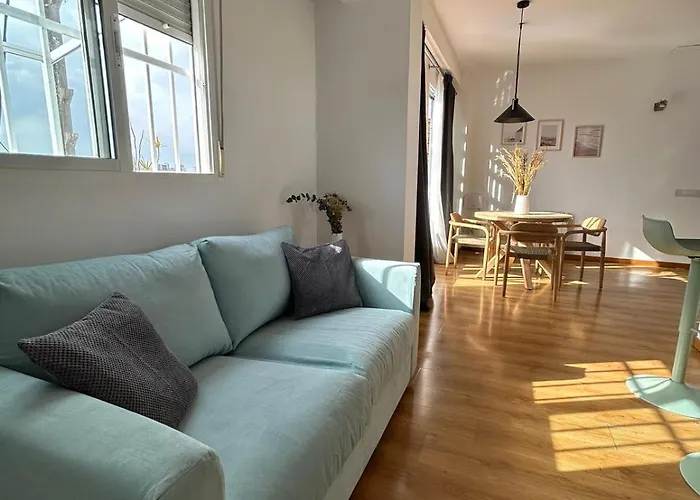 Singularstays Valero Iii דירה