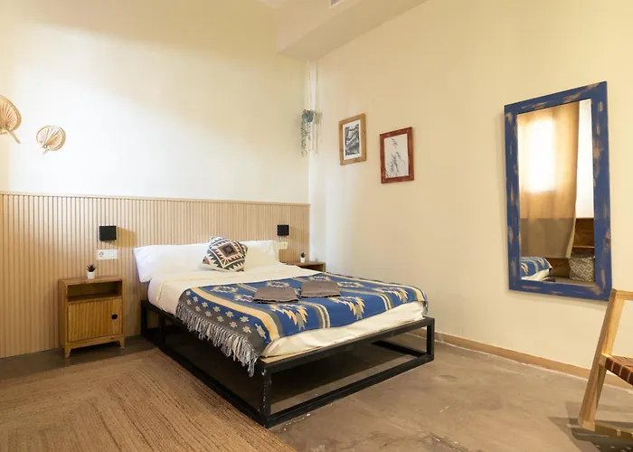 Bird House Bed & Breakfast 3*