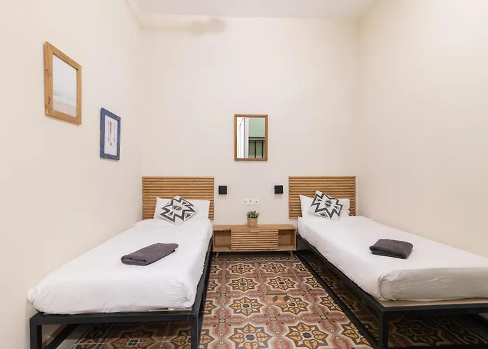 Bed & Breakfast Bird House Valencia