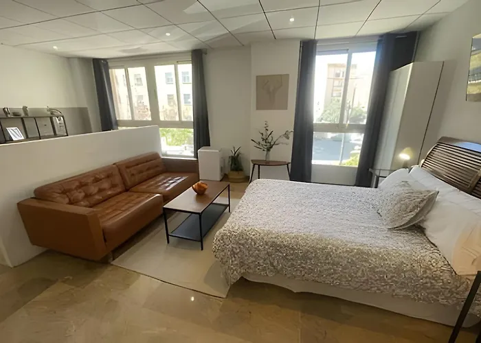 11 Nights 발렌시아