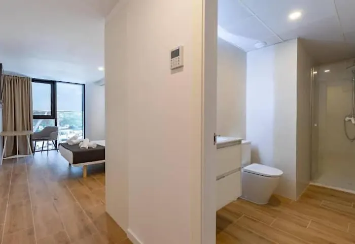 Apartment Duplex 6 Pax 2 Bth, Excelent Area Luxor Valencia