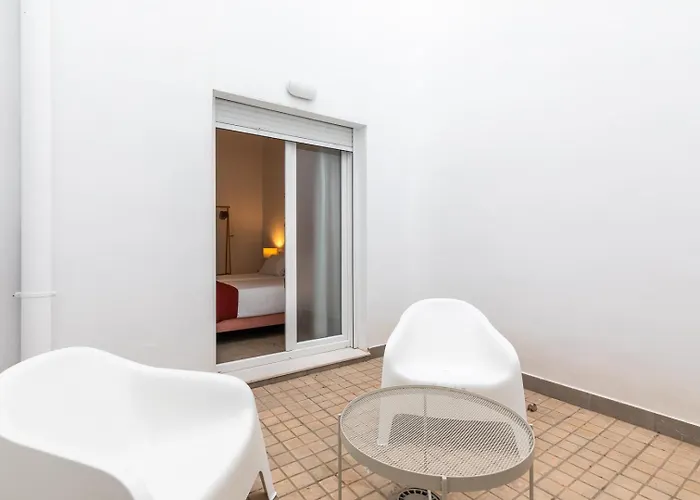 Moontels Plaza De Vannes